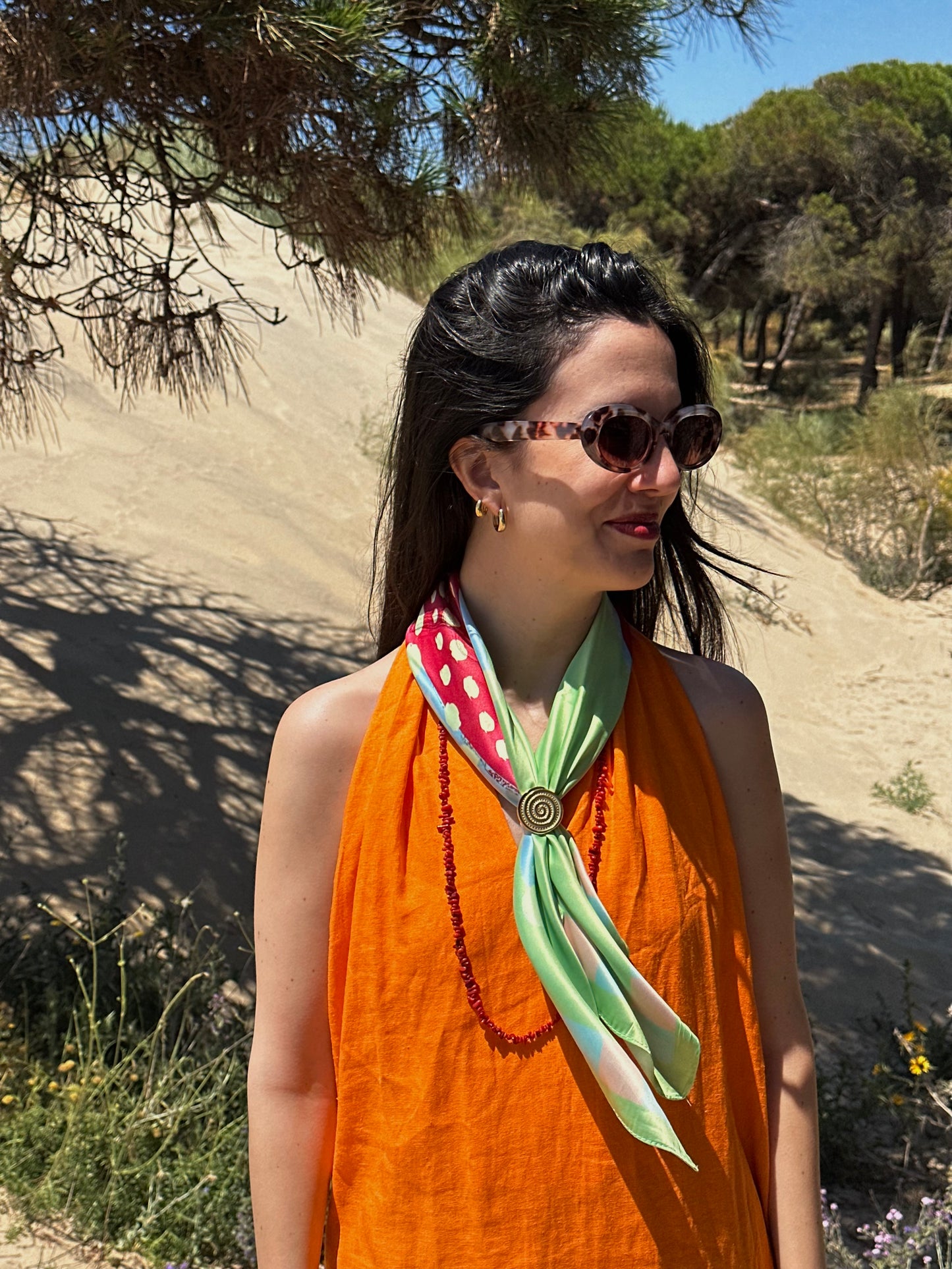 COLLAR CORAL ROJO