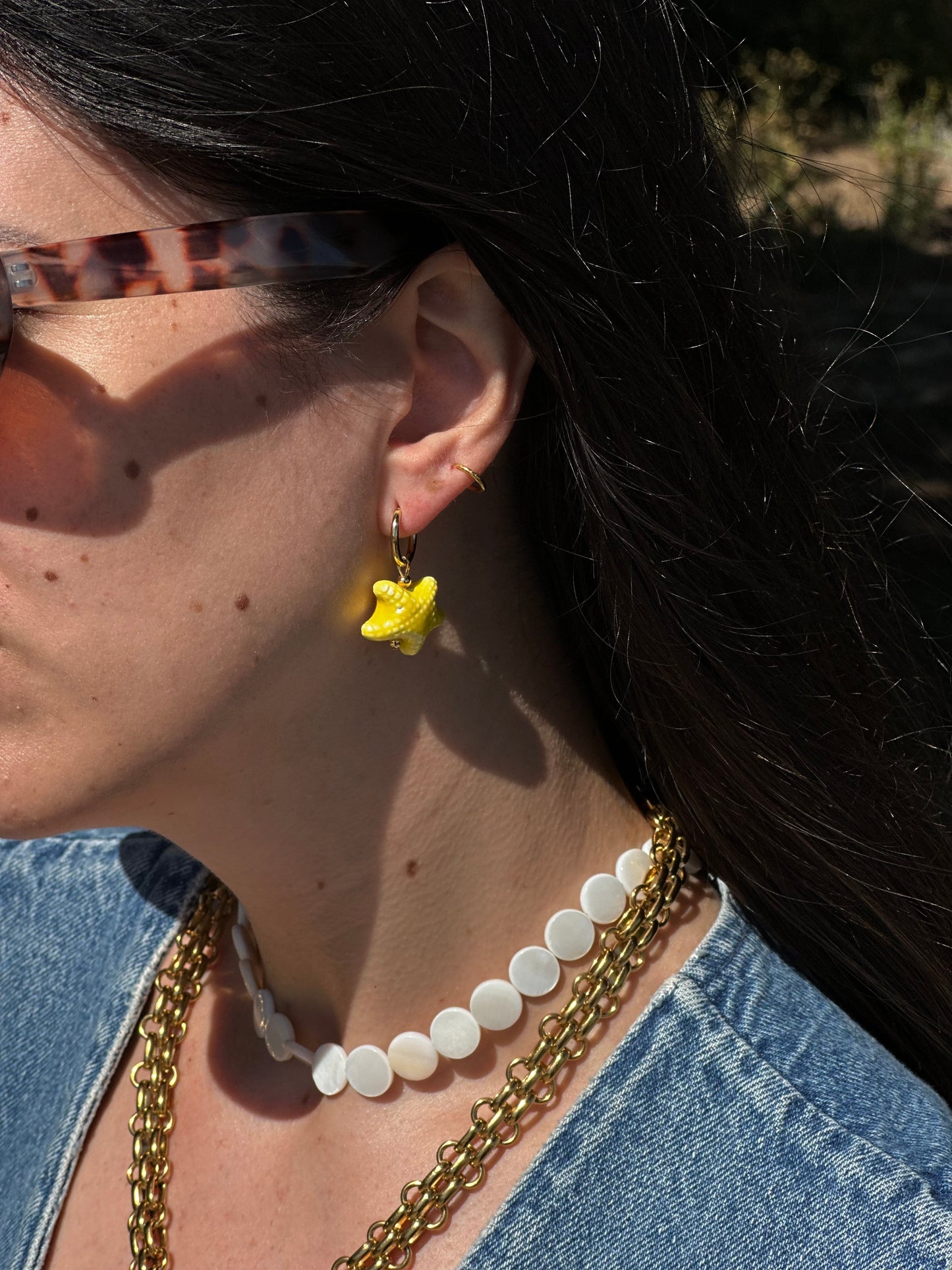 PENDIENTES ESTRELLA DE MAR AMARILLO