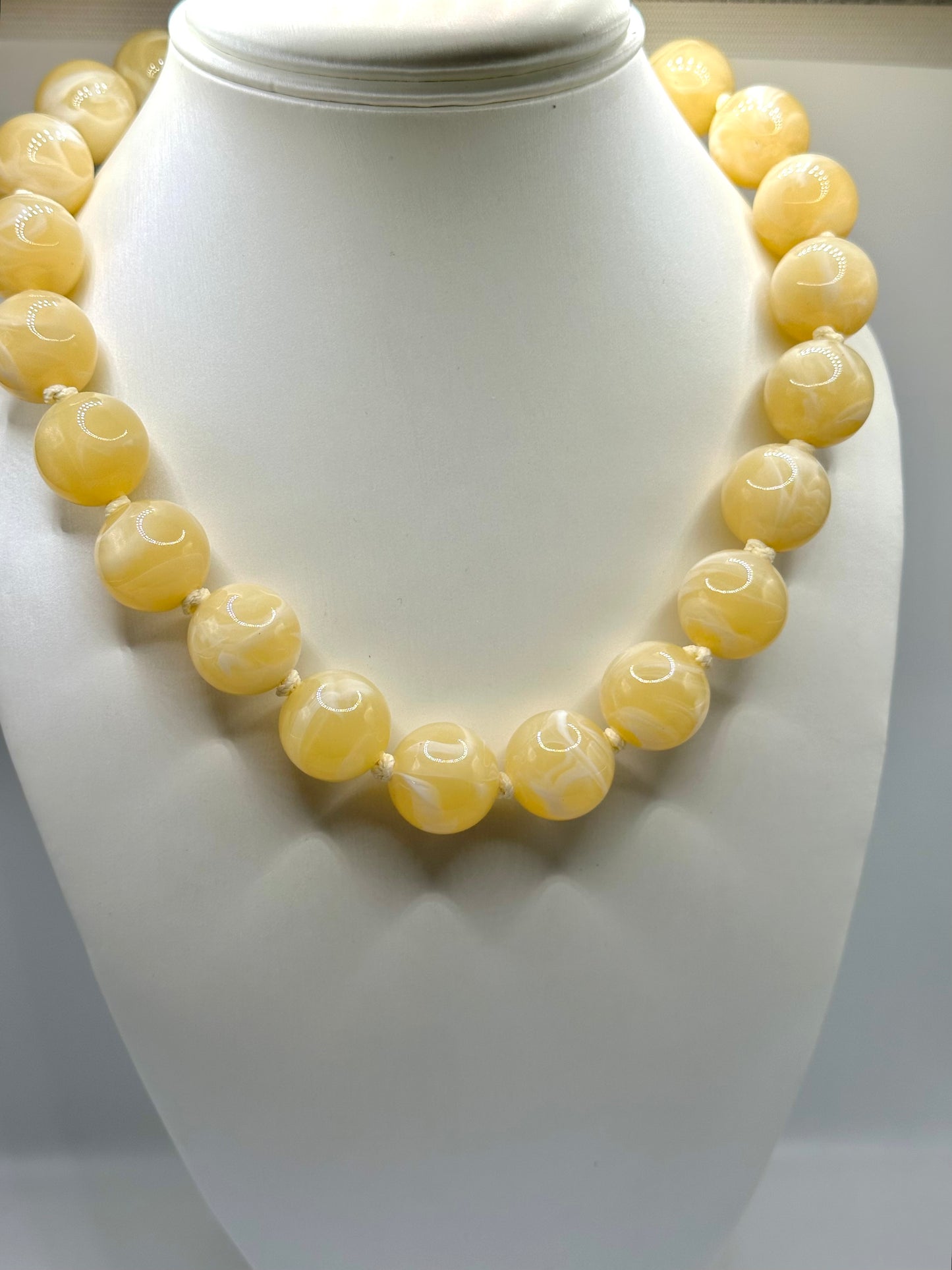 COLLAR MAXI BOLAS