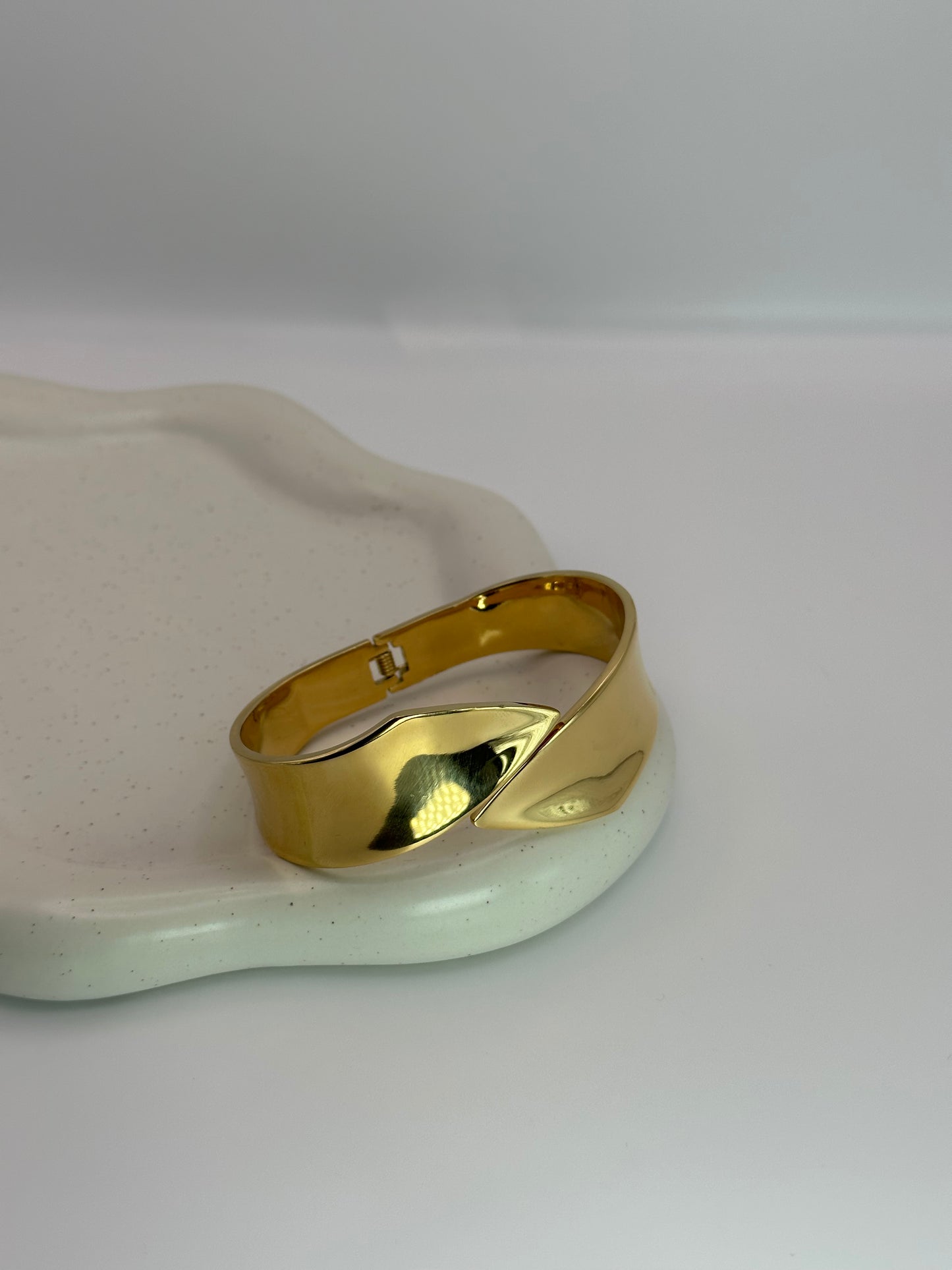 BRAZALETE ENLAZADO