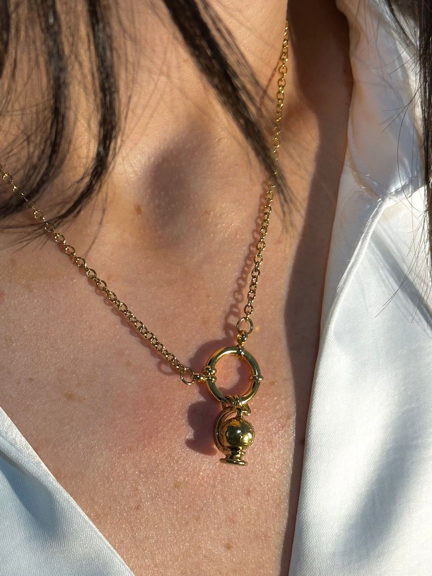 COLGANTE BOLA DEL MUNDO